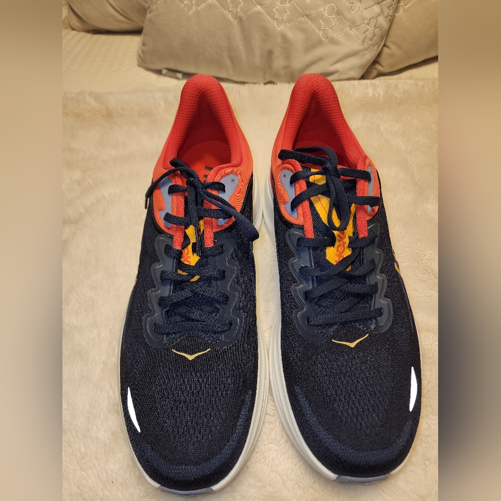 Hoka Mens Bondi 9 Orange and Dark Blue Athletic Shoes Size 12.5